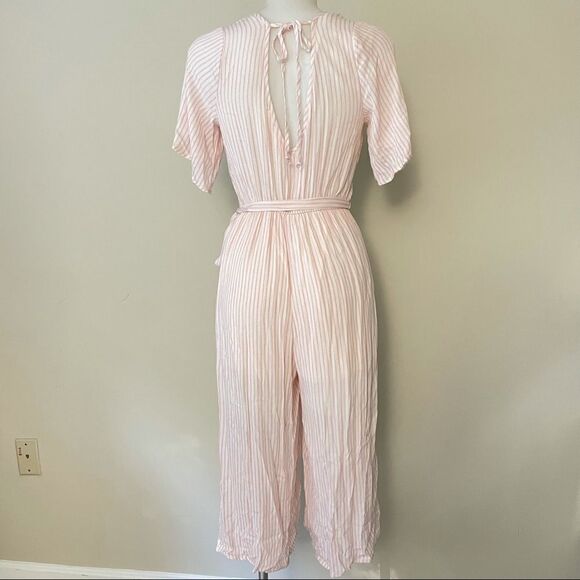 ROW•A Striped short sleeved tie front jumpsuit in pink/ white lined sz Small - Picture 4 of 8